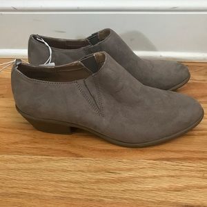 Gap Factory shortie boot size 9